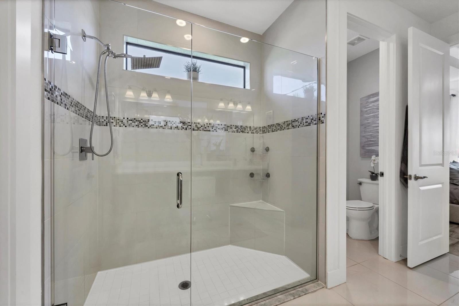 Image 21 of 60 For 4947 Surfside Circle