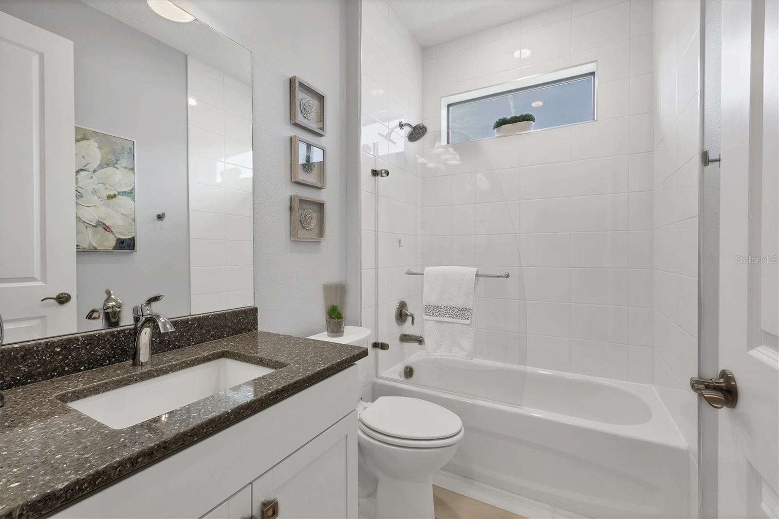 Image 26 of 60 For 4947 Surfside Circle