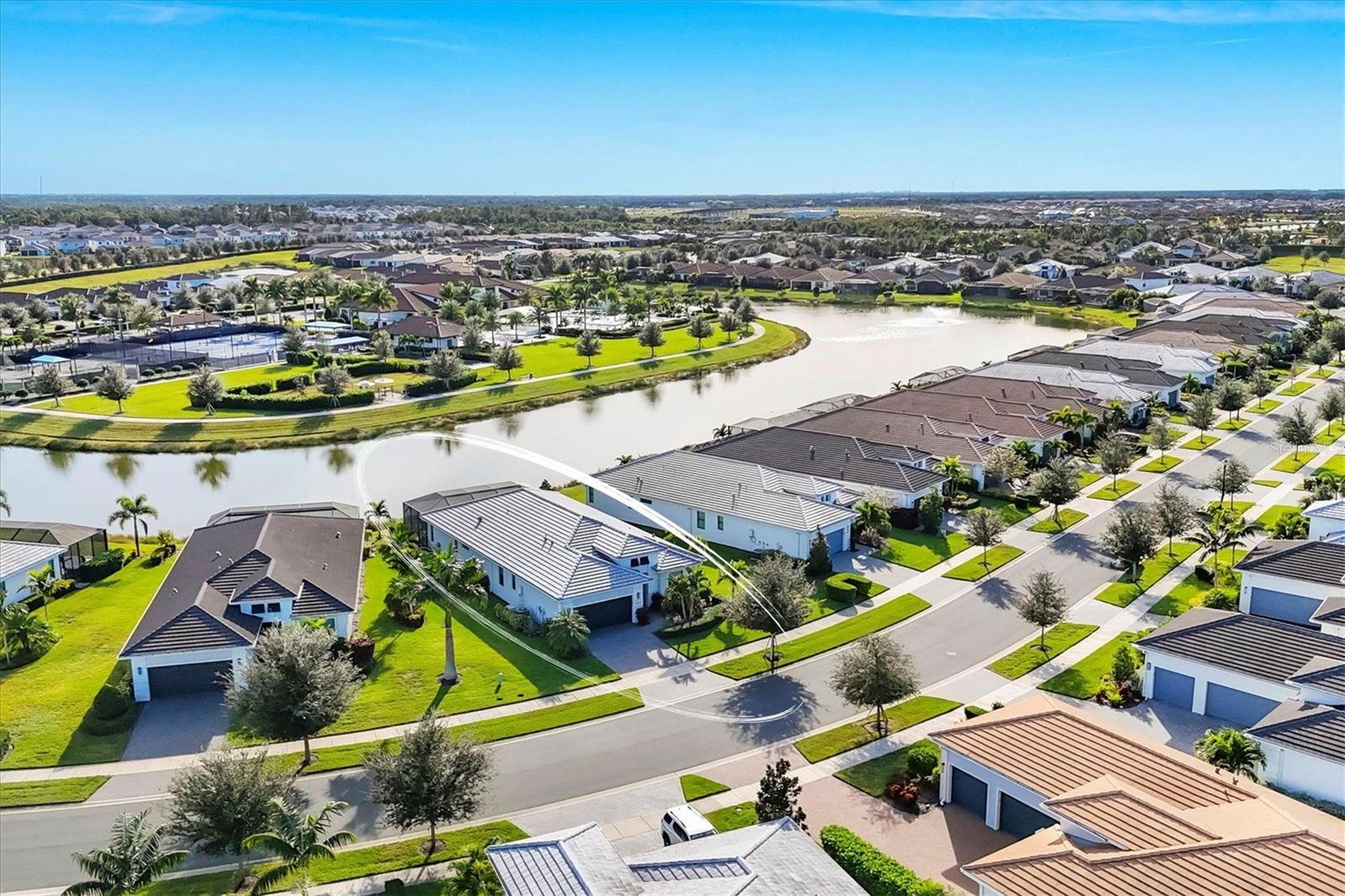 Image 3 of 60 For 4947 Surfside Circle