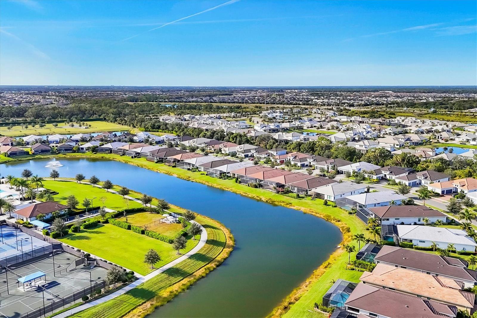 Image 40 of 60 For 4947 Surfside Circle