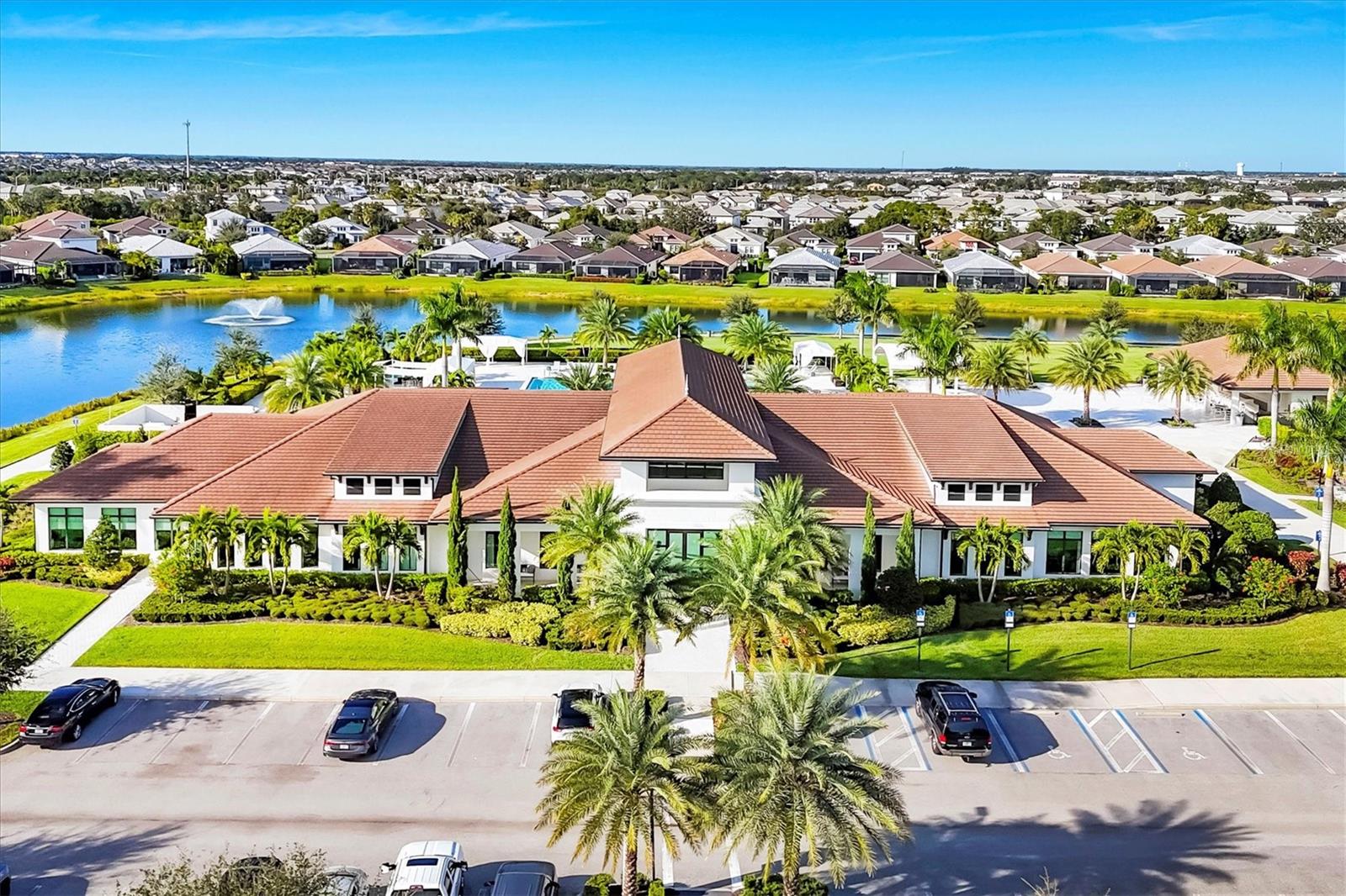 Image 43 of 60 For 4947 Surfside Circle