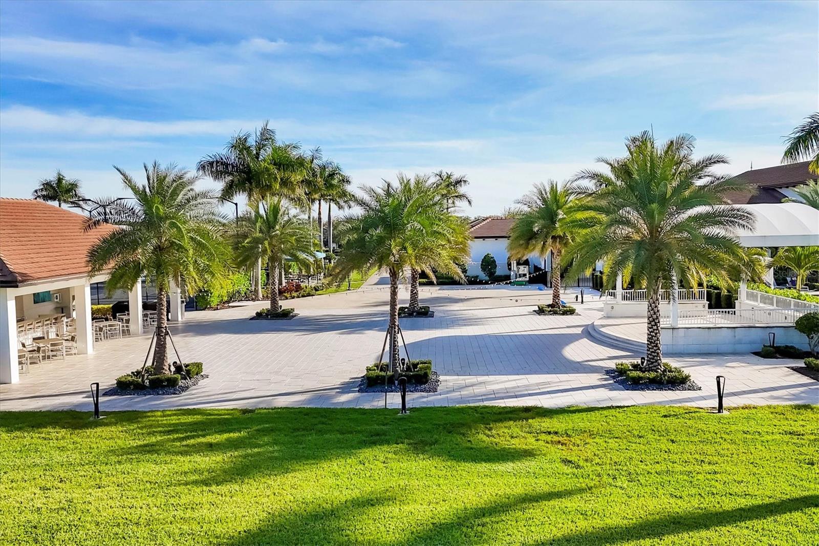 Image 54 of 60 For 4947 Surfside Circle