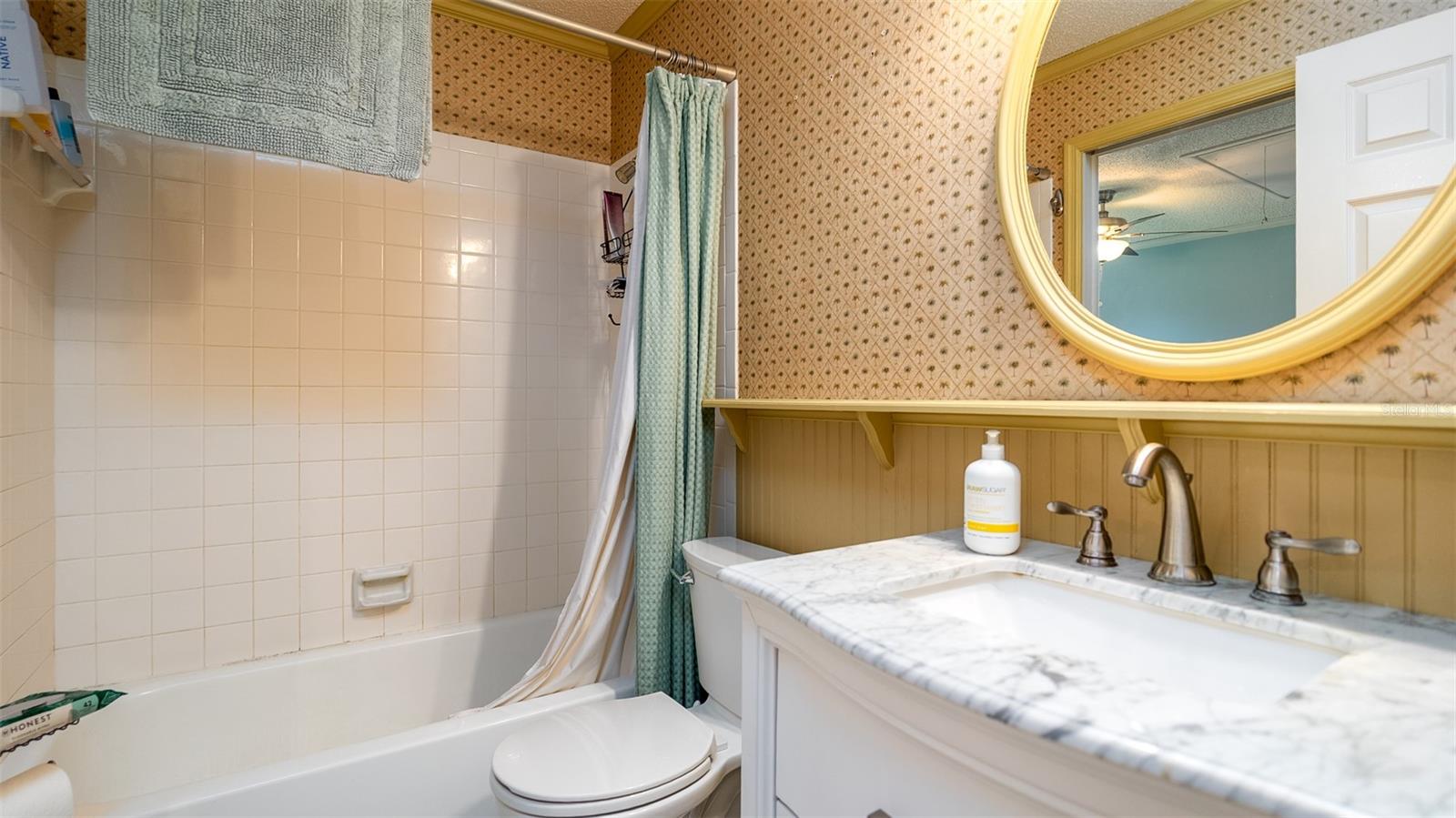 Image 10 of 46 For 1770 Lake Place 1770d