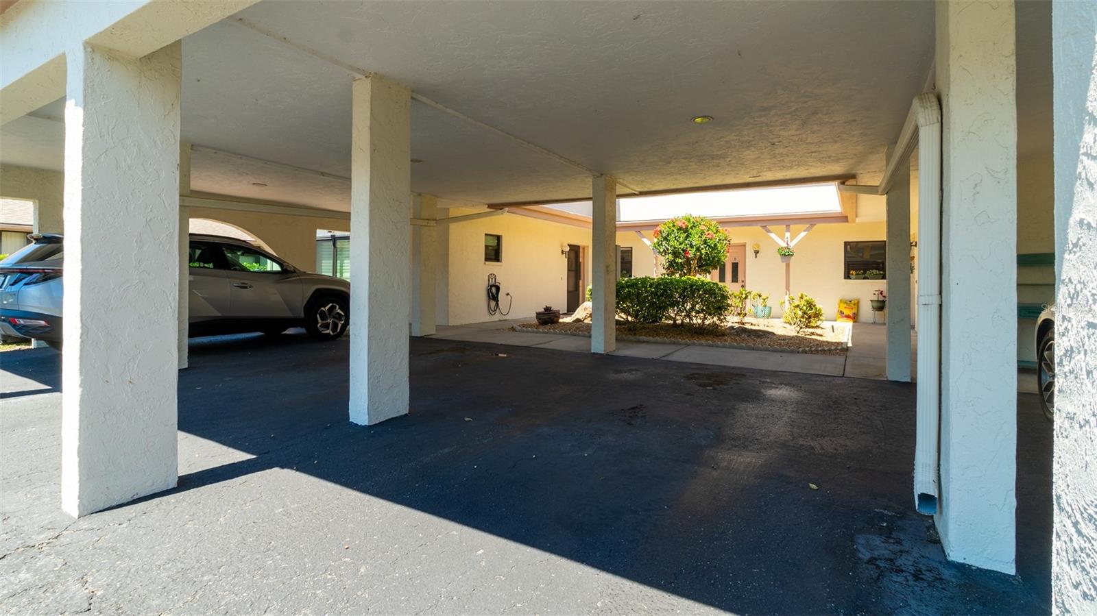 Image 13 of 46 For 1770 Lake Place 1770d