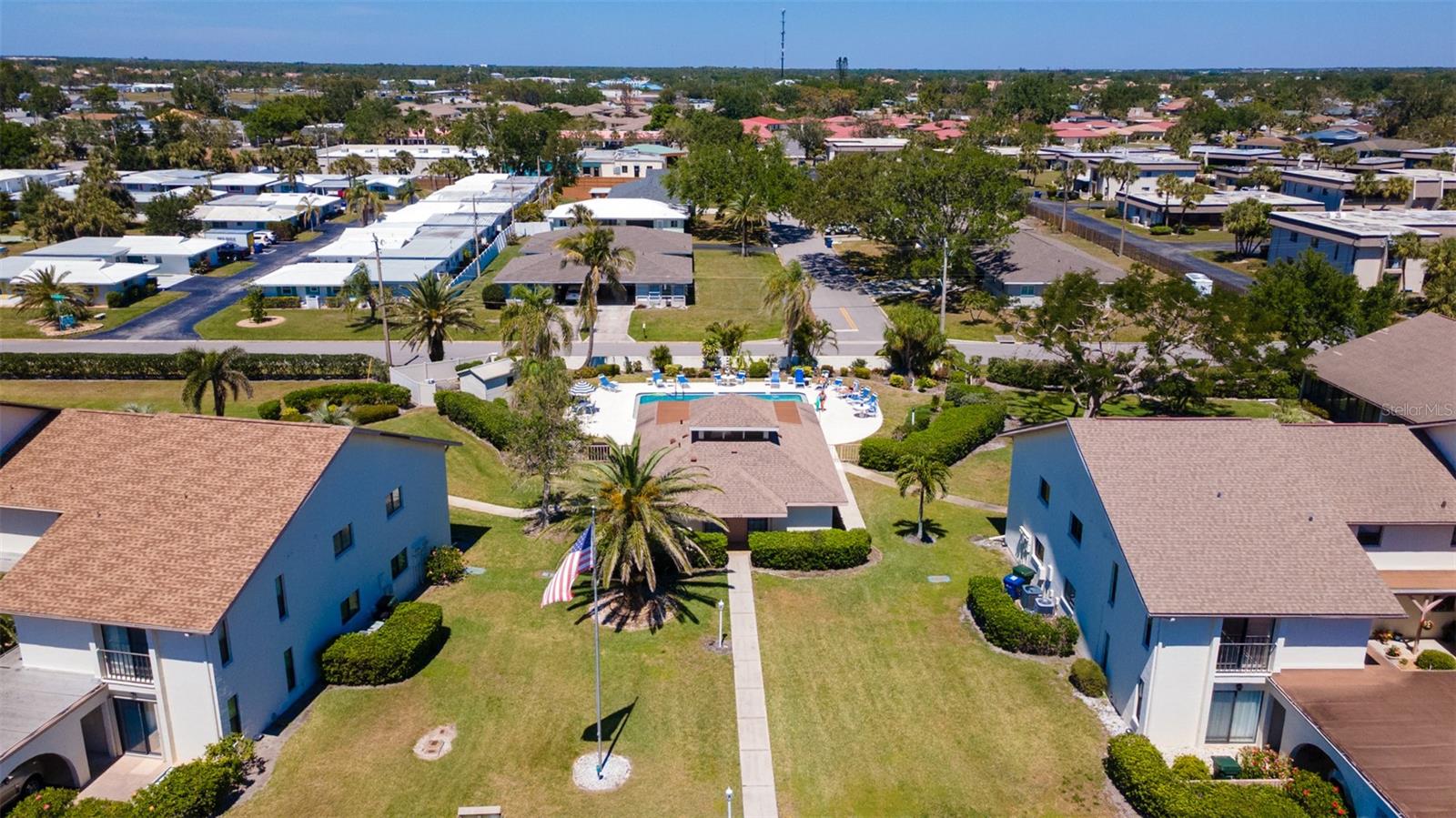 Image 34 of 46 For 1770 Lake Place 1770d