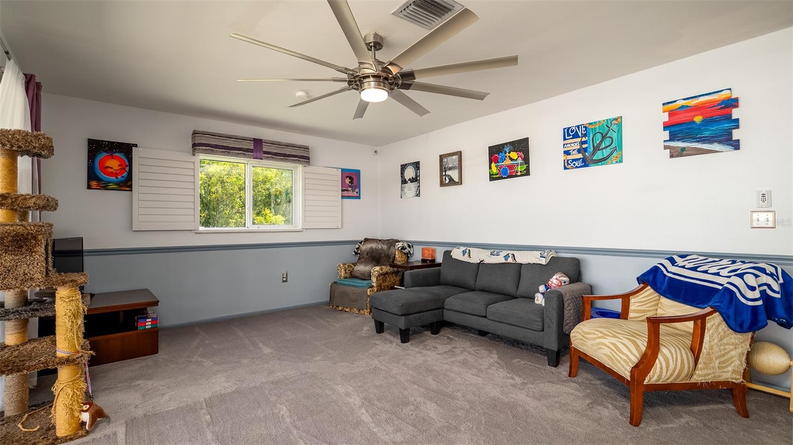 Image 4 of 46 For 1770 Lake Place 1770d