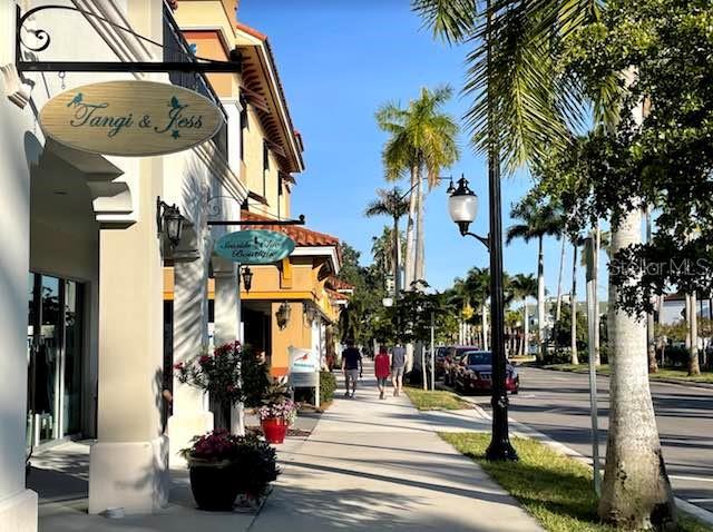 Image 44 of 46 For 1770 Lake Place 1770d