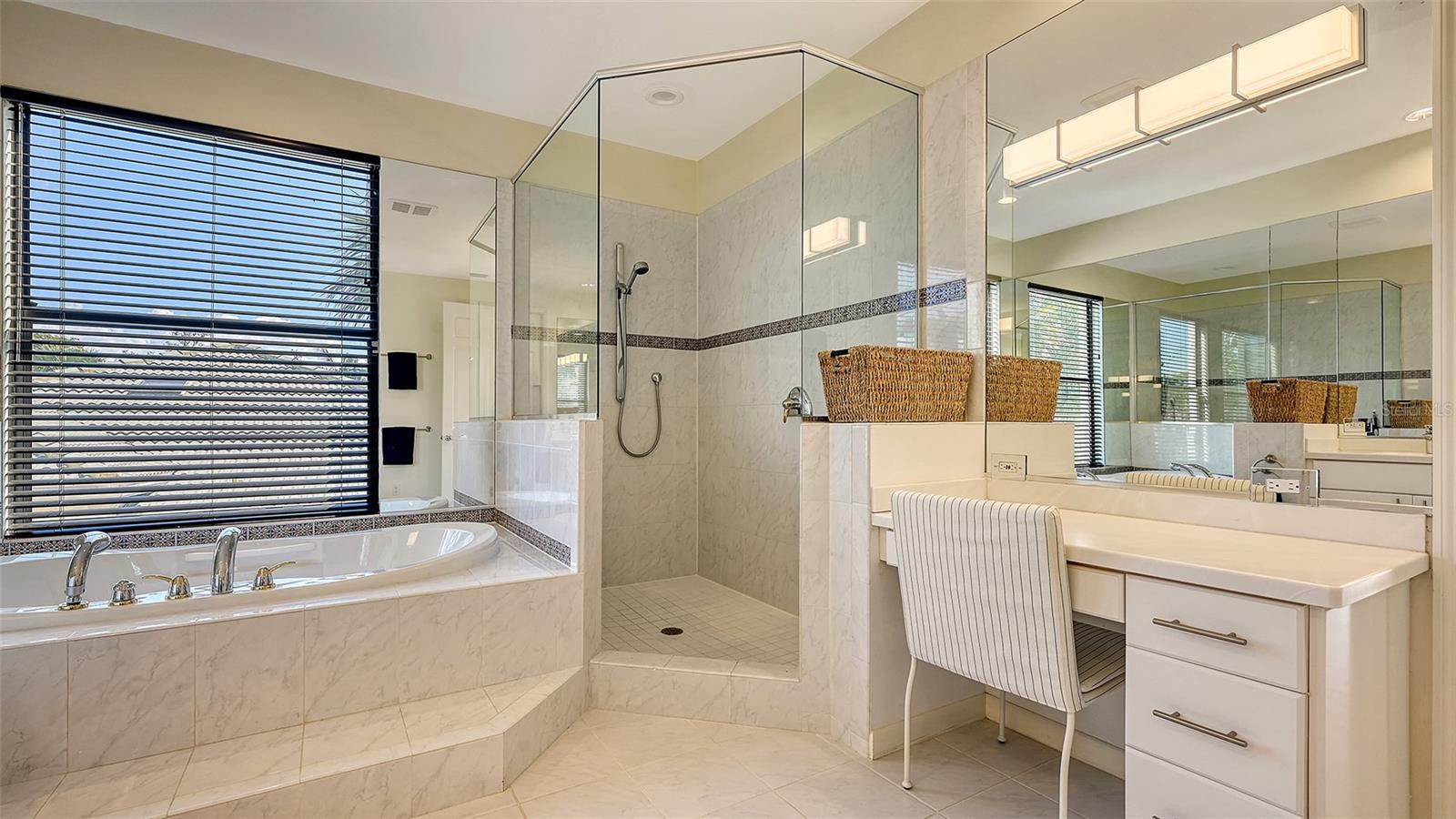 Image 27 of 69 For 3151 Bayou Sound