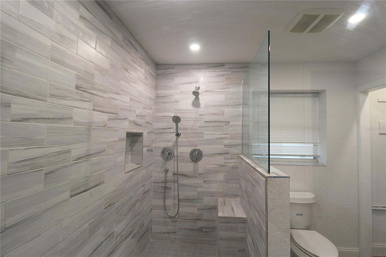 Image 10 of 16 For 2345 Floyd Street