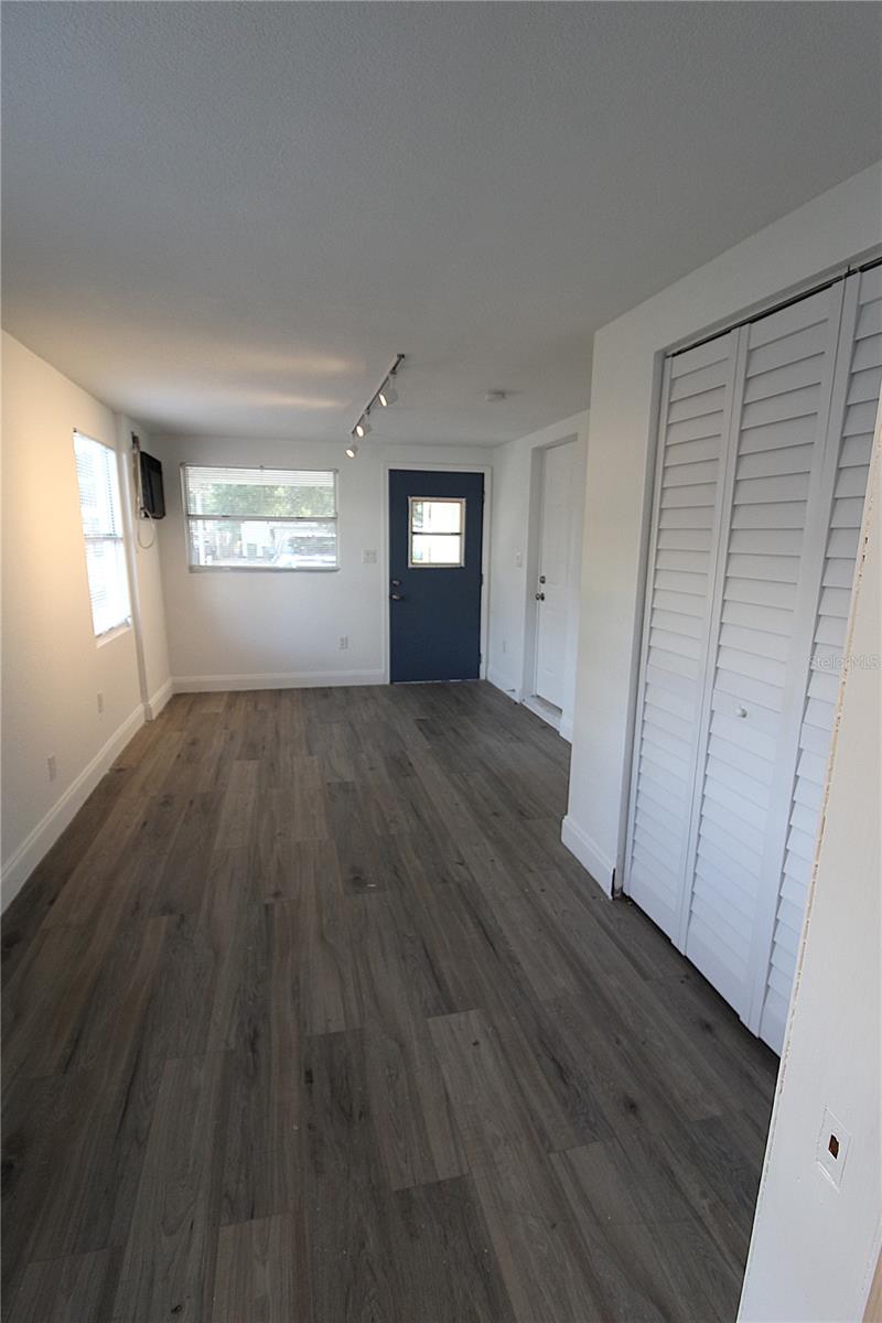 Image 11 of 16 For 2345 Floyd Street