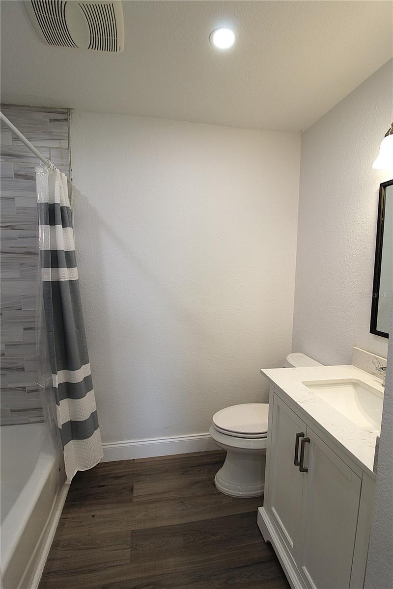 Image 15 of 16 For 2345 Floyd Street