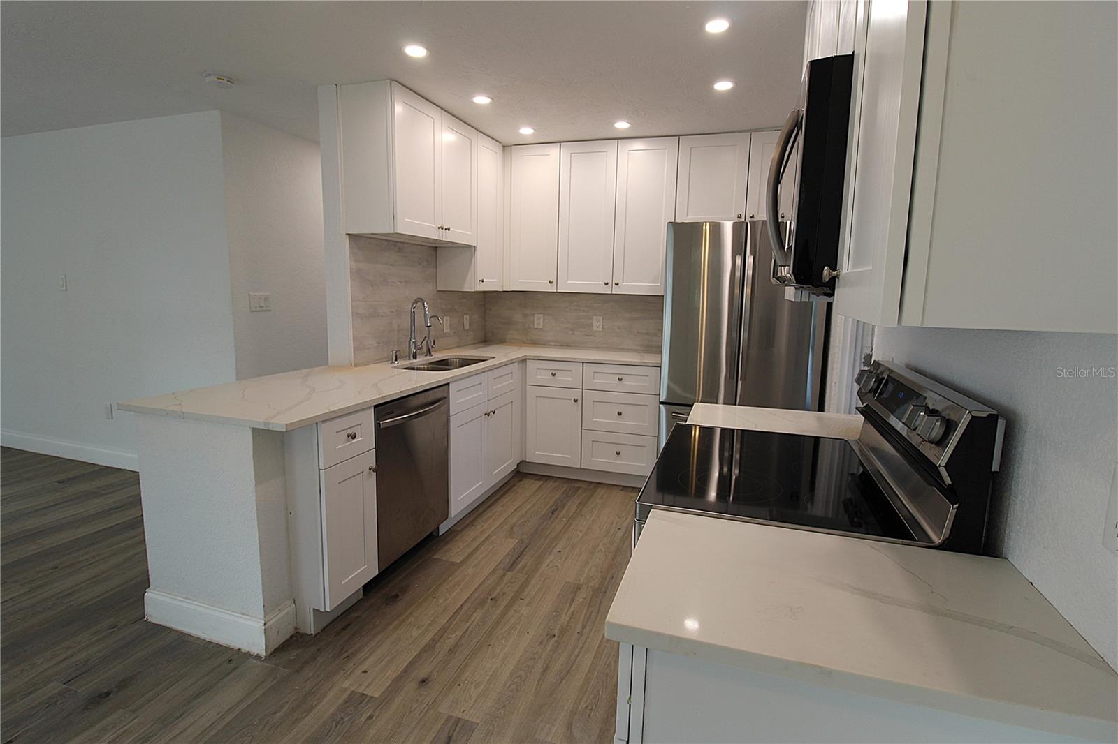 Image 2 of 16 For 2345 Floyd Street