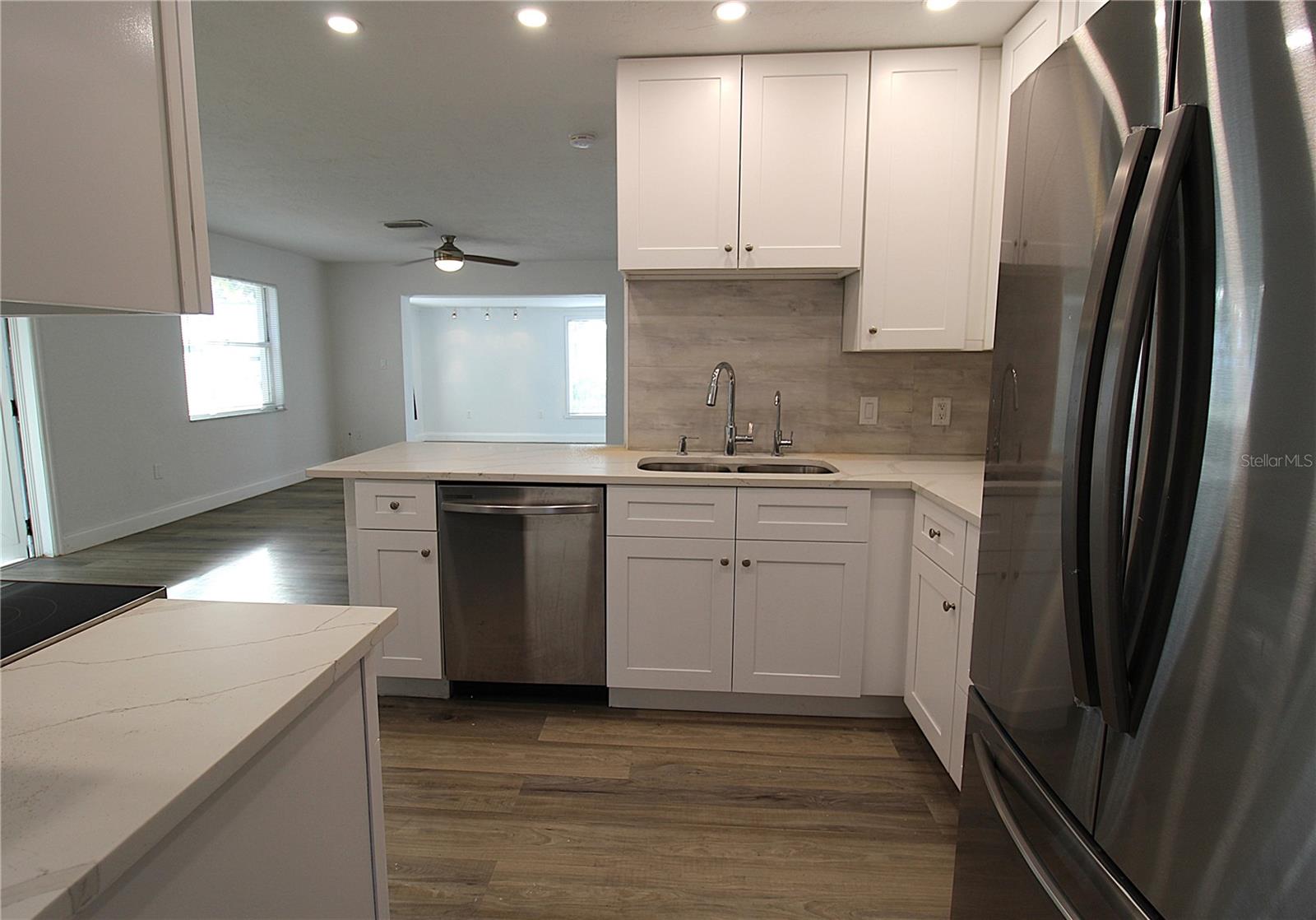 Image 3 of 16 For 2345 Floyd Street