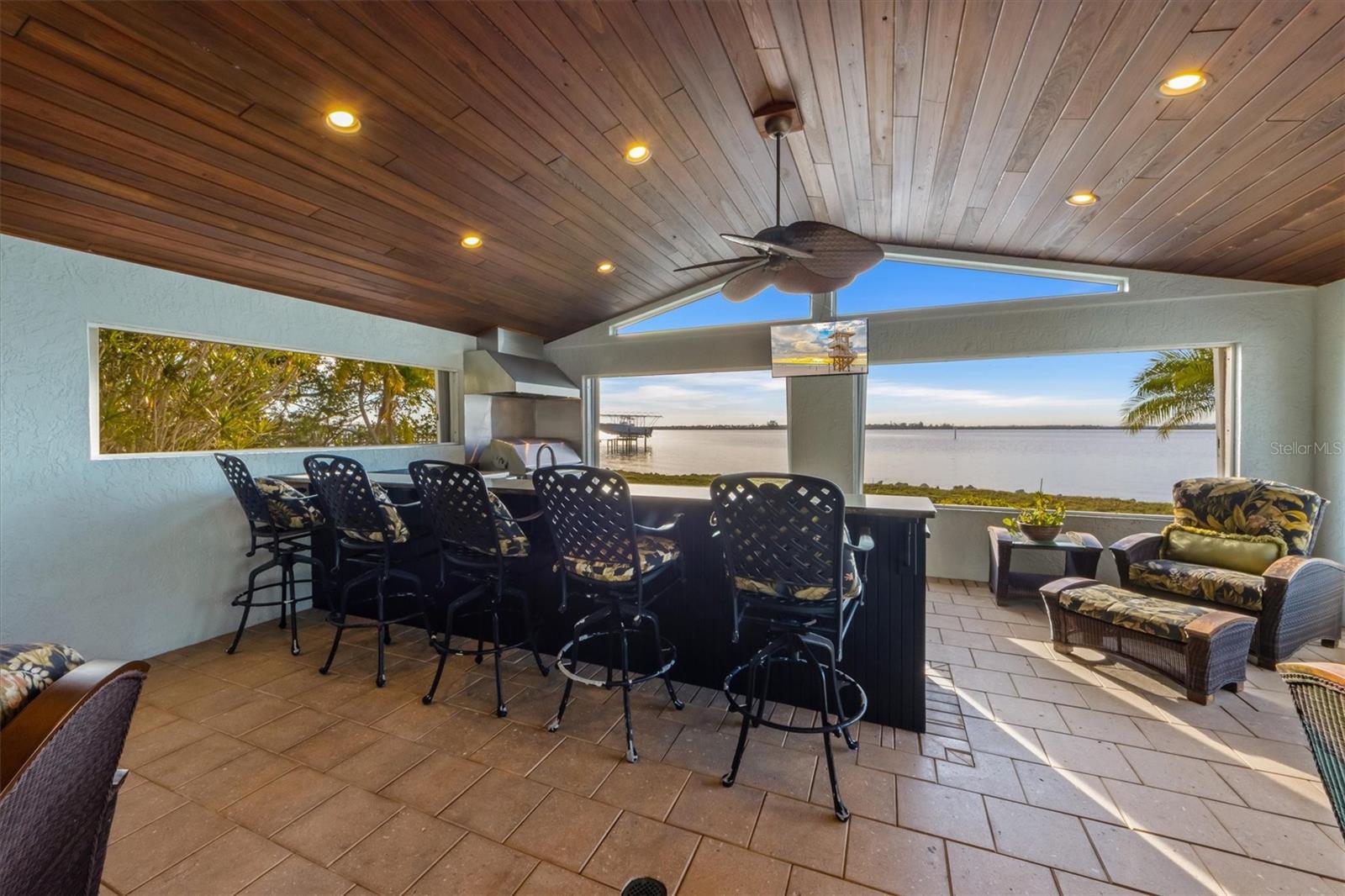 Image 18 of 85 For 336 Orchid Drive