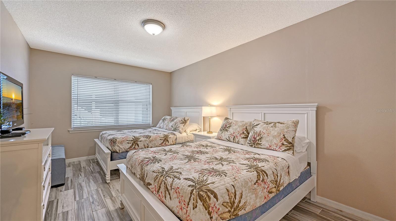 Image 22 of 35 For 1328 Siesta Bayside Drive 1328c