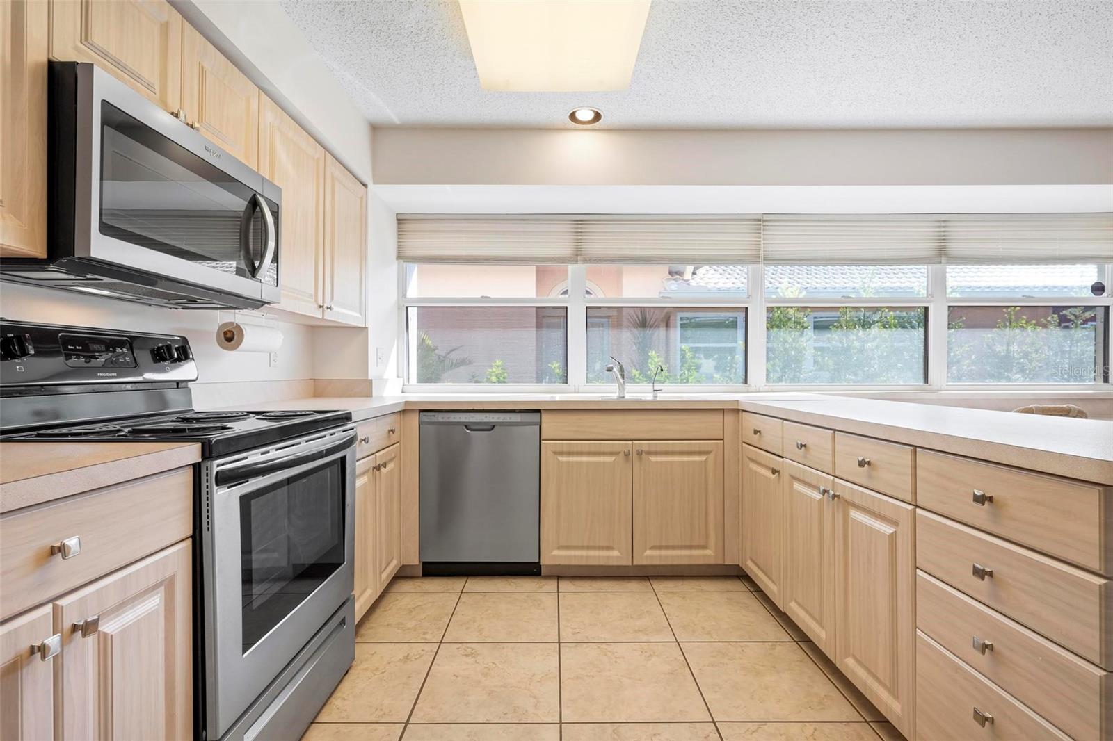 Image 19 of 48 For 4310 Turnberry Court