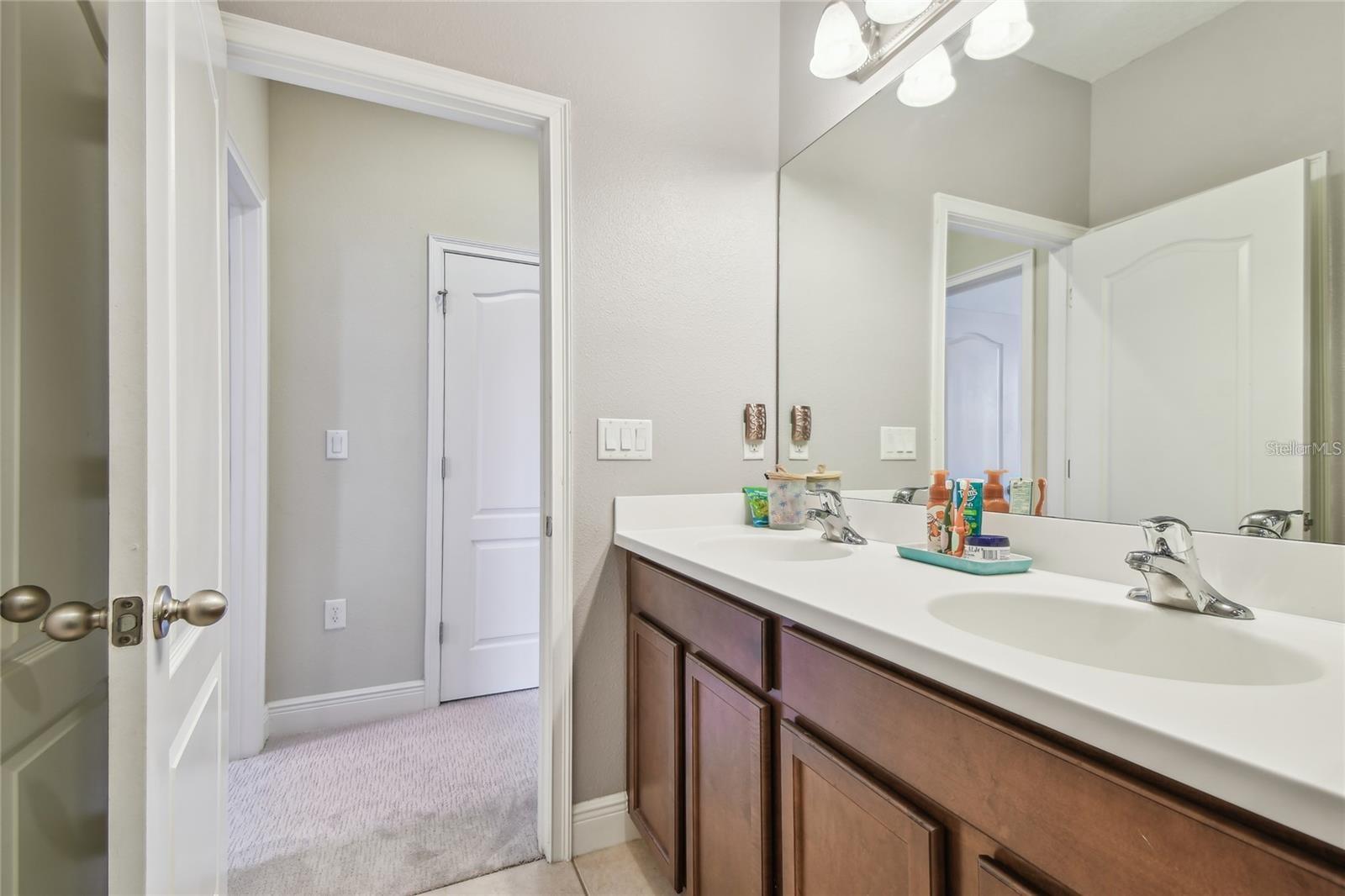 Image 51 of 72 For 11307 Quiet Forest Drive