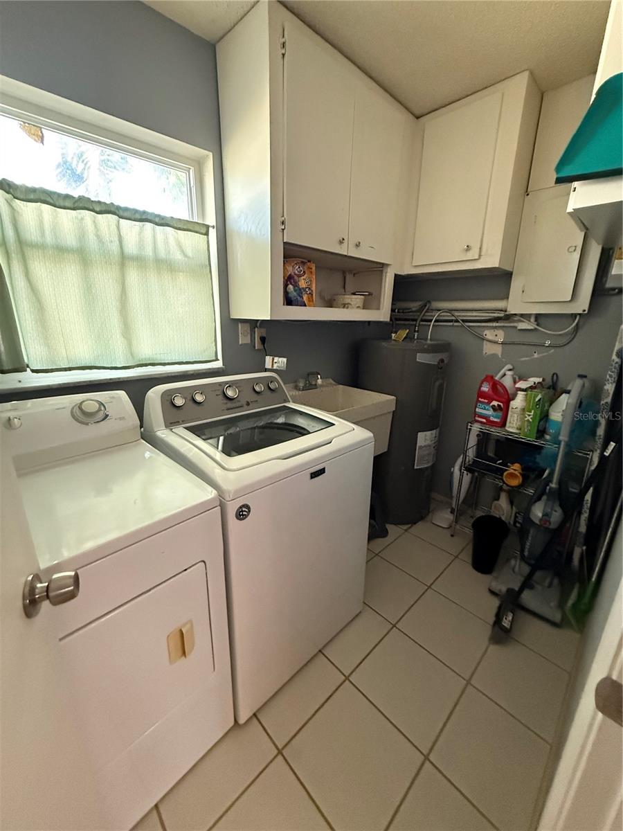 Image 24 of 52 For 819 Gondola Drive