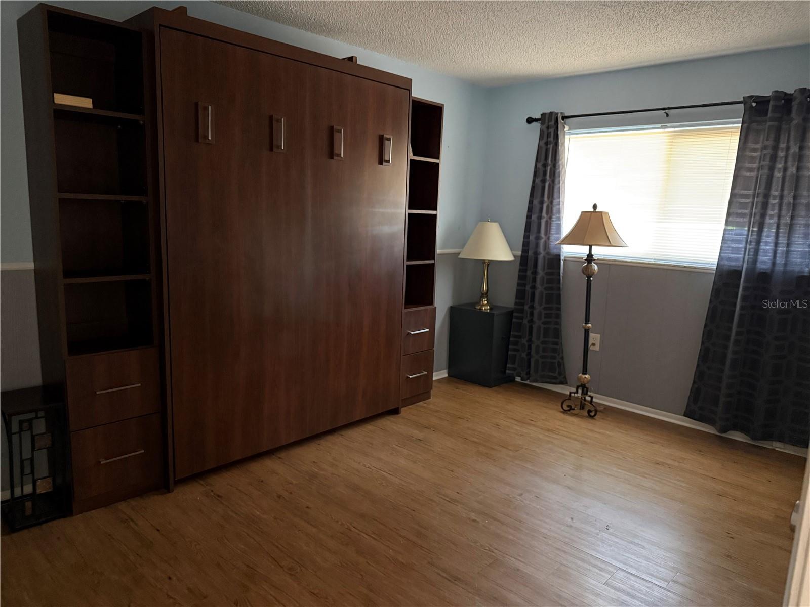 Image 31 of 52 For 819 Gondola Drive