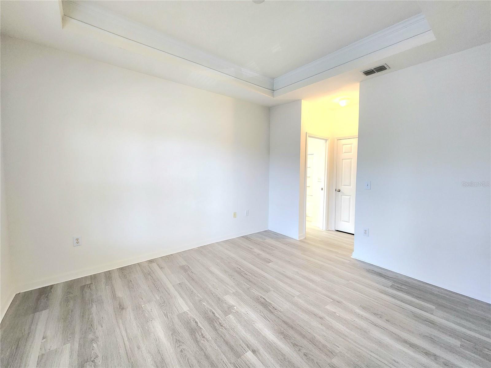 Image 8 of 20 For 4802 51st Street W 1418