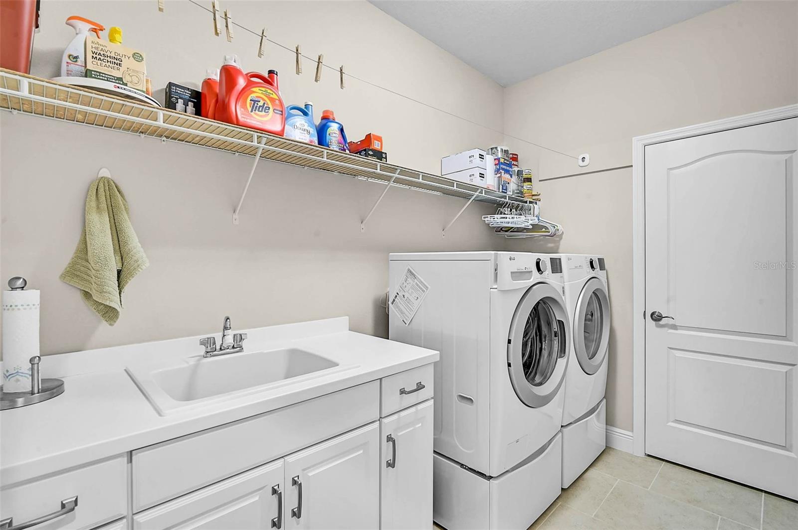 Image 23 of 34 For 408 Casalino Drive