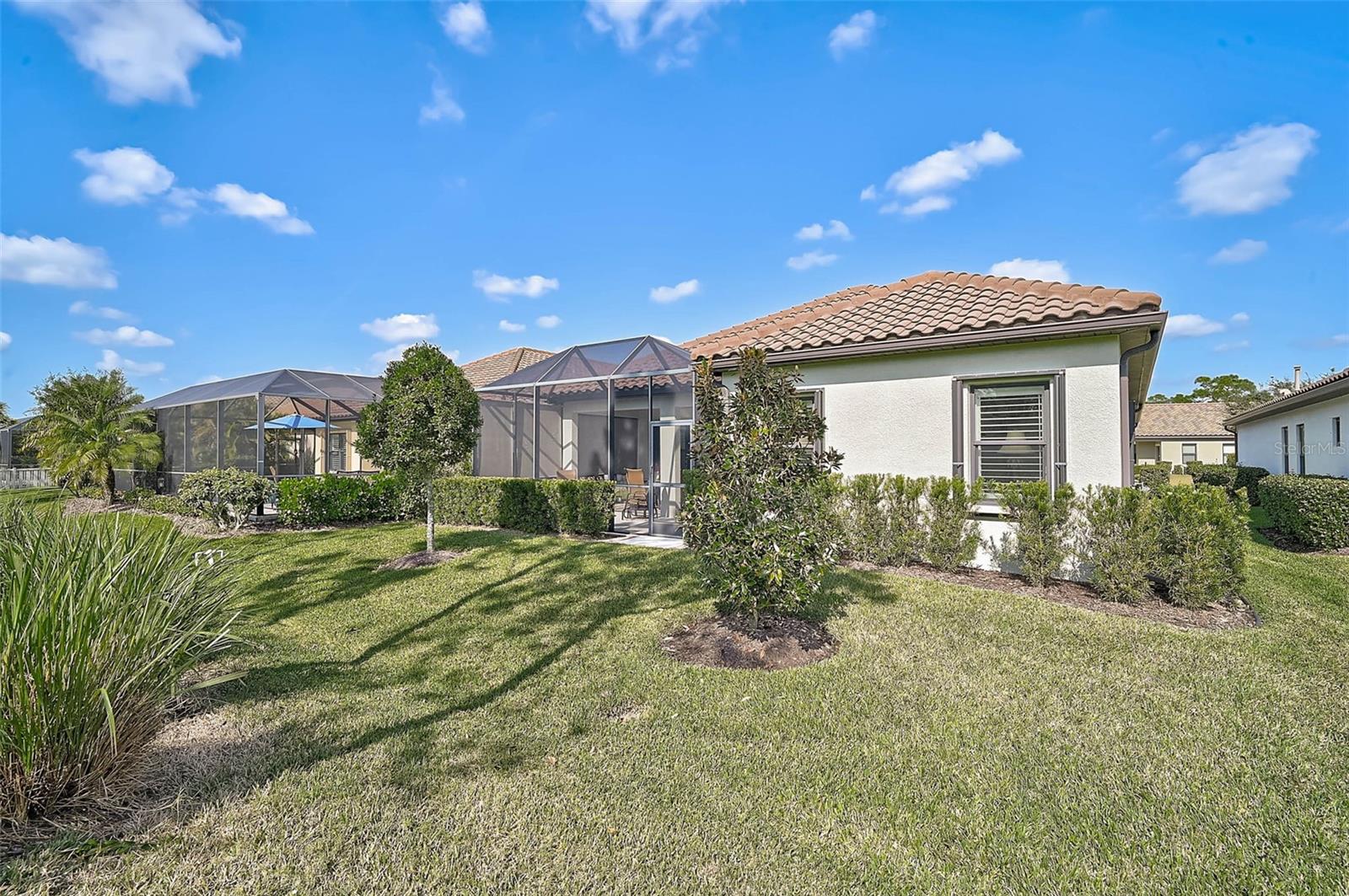 Image 28 of 34 For 408 Casalino Drive