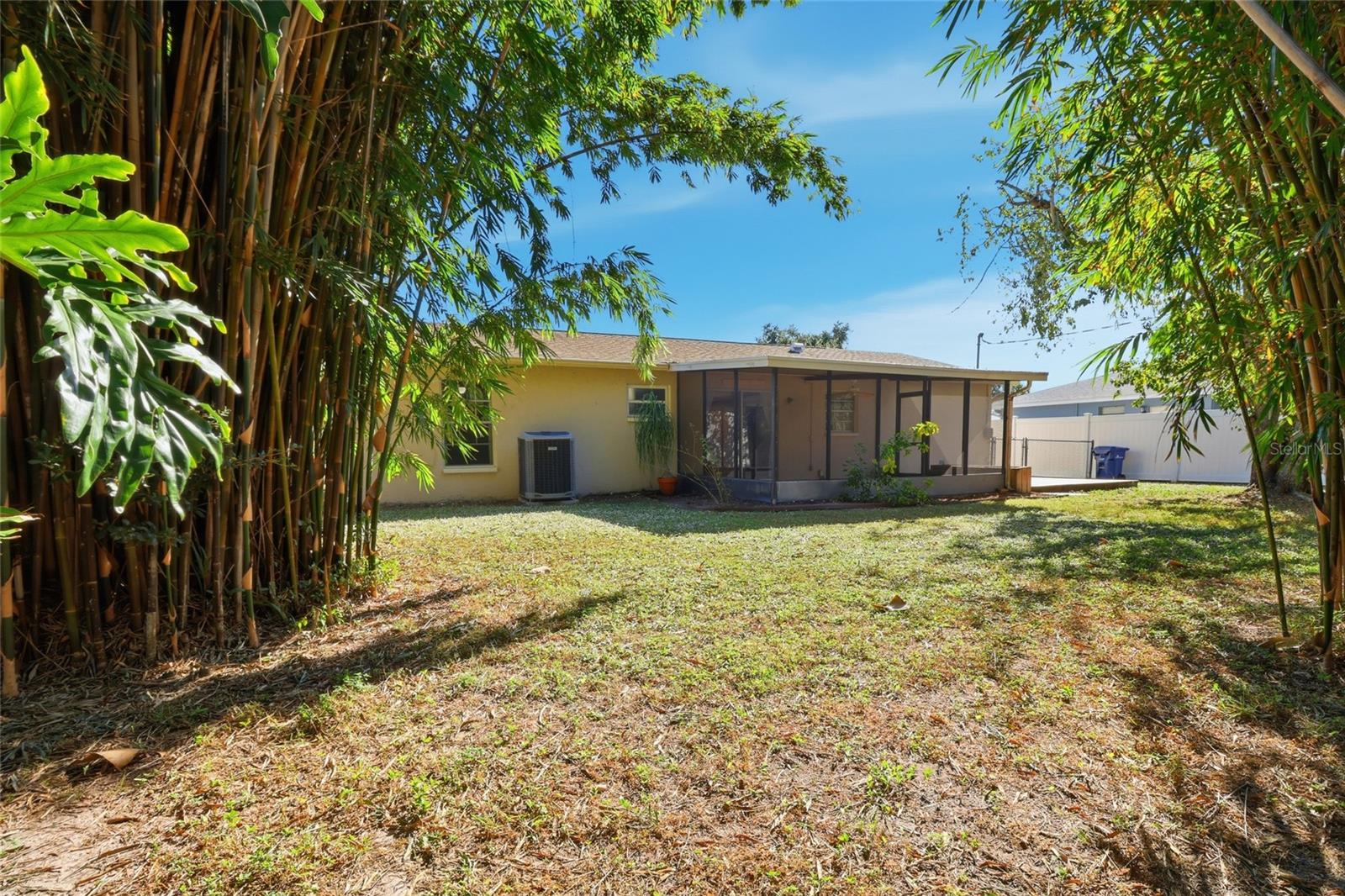 Image 27 of 30 For 3305 Island Date Circle