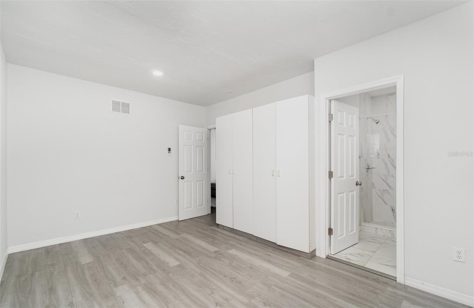 Image 25 of 28 For 116 San Rafael Avenue