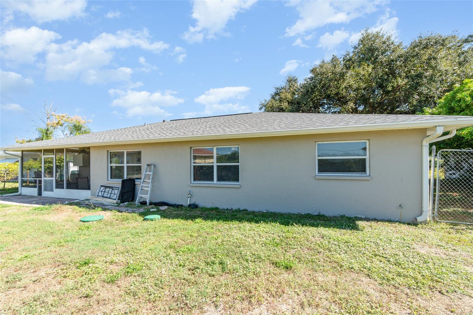 Image 27 of 28 For 116 San Rafael Avenue