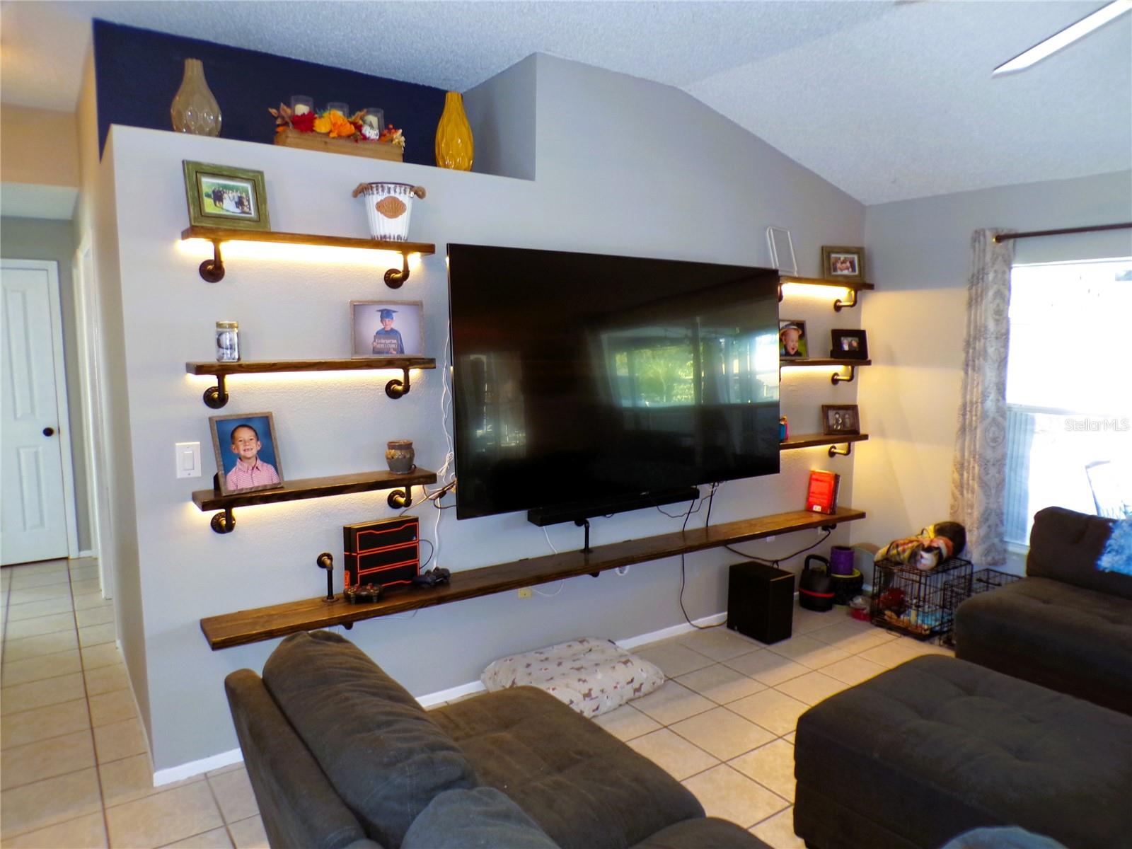 Image 8 of 38 For 6104 65th Court E