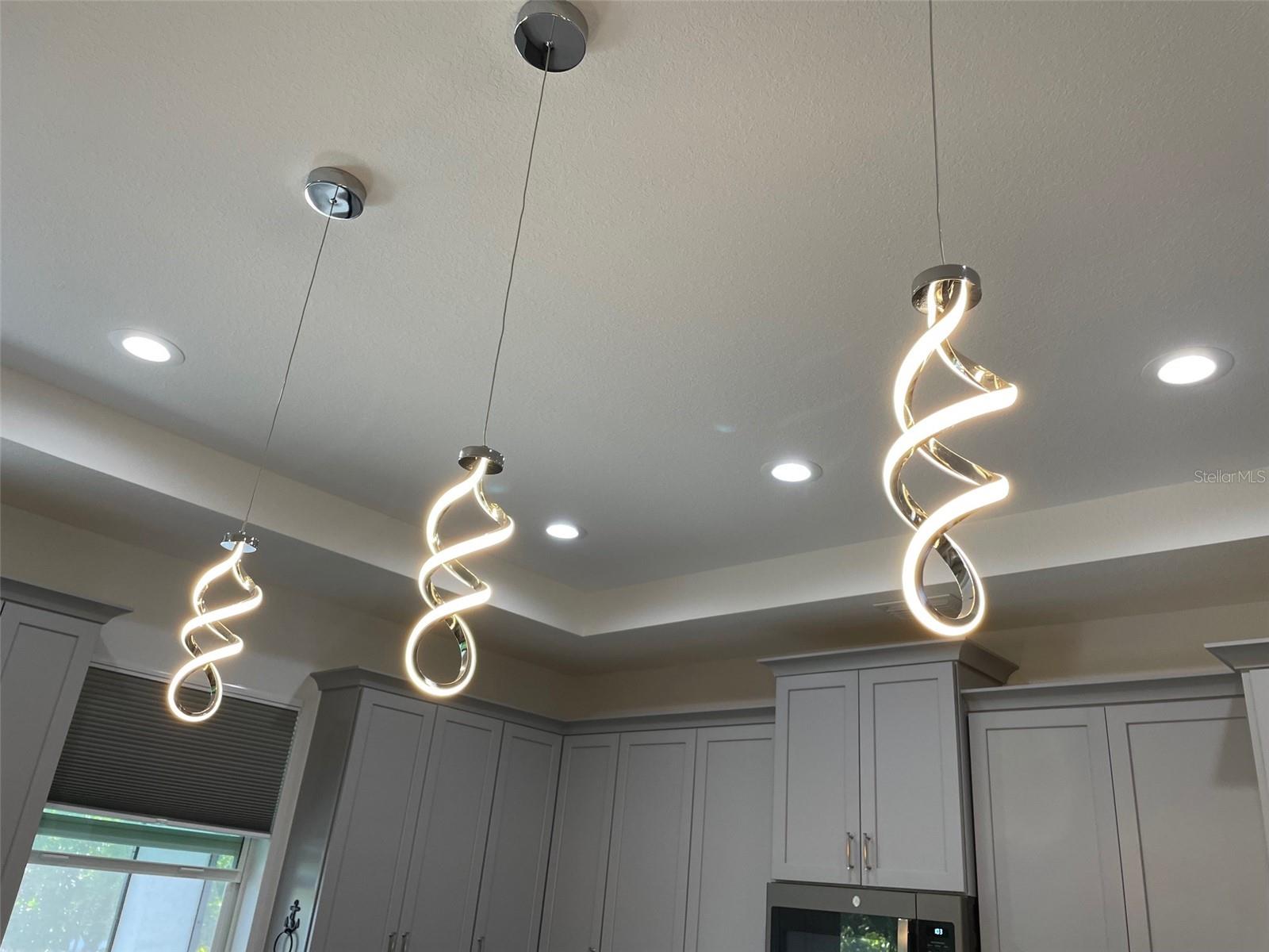 Image 16 of 53 For 549 Tarpon Boulevard Nw