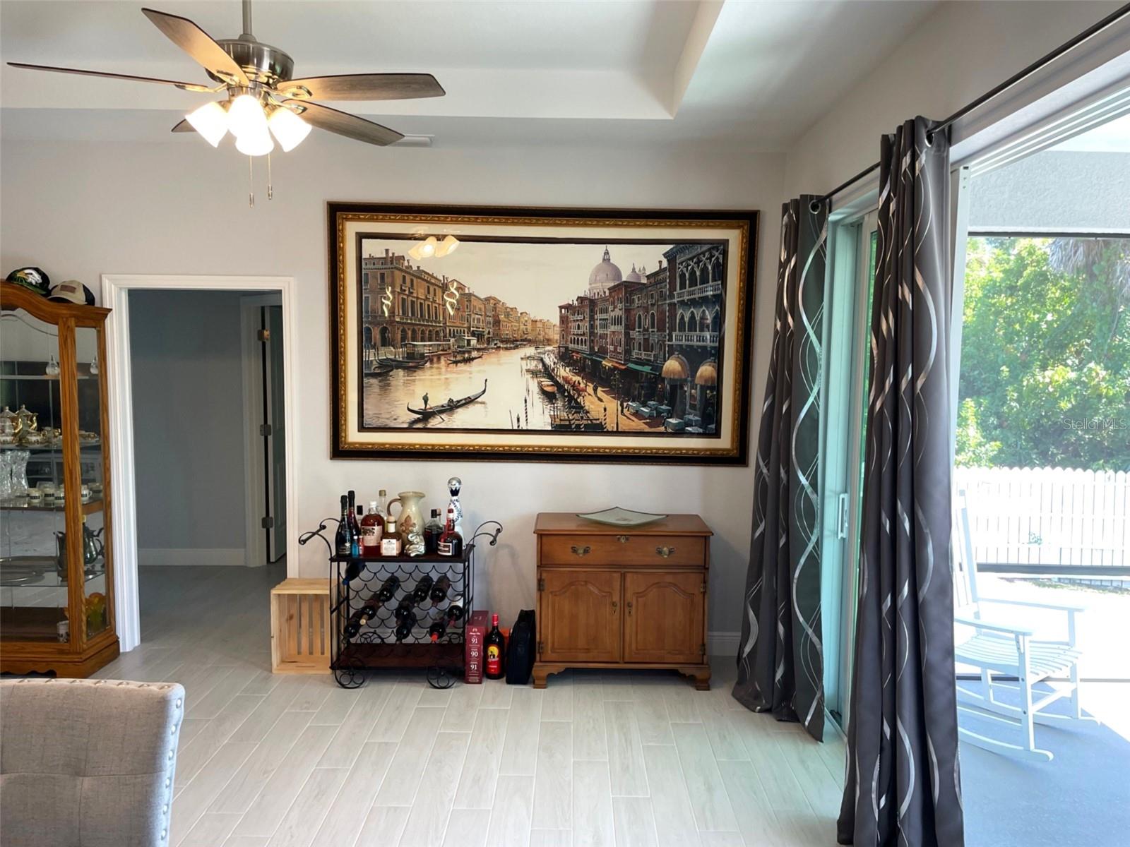 Image 17 of 53 For 549 Tarpon Boulevard Nw