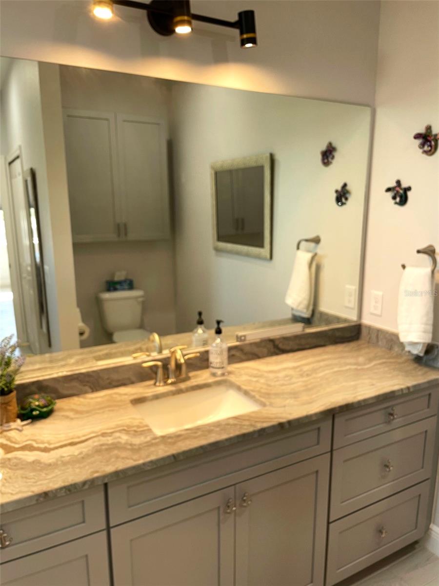 Image 33 of 53 For 549 Tarpon Boulevard Nw