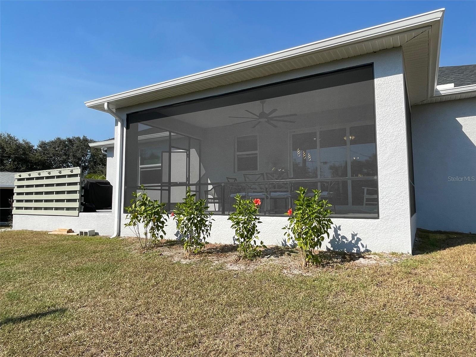 Image 49 of 53 For 549 Tarpon Boulevard Nw