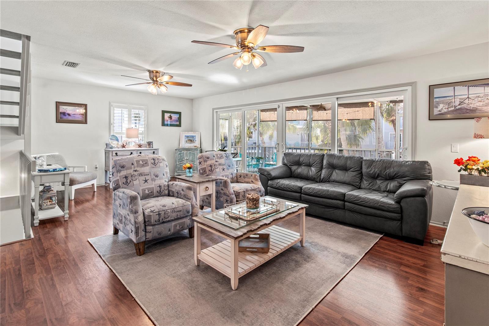 Image 22 of 77 For 6250 Holmes Boulevard 51