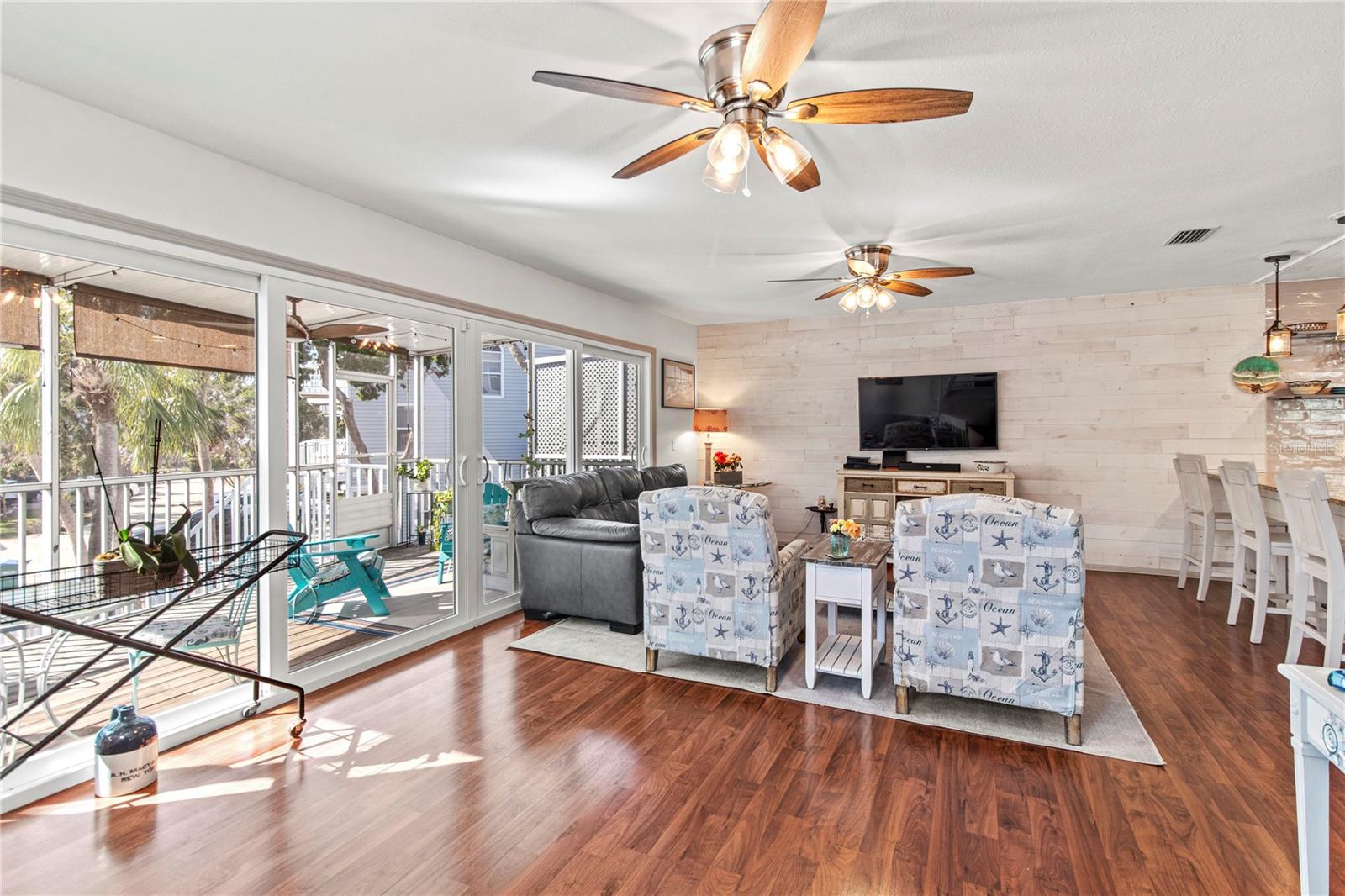 Image 28 of 77 For 6250 Holmes Boulevard 51