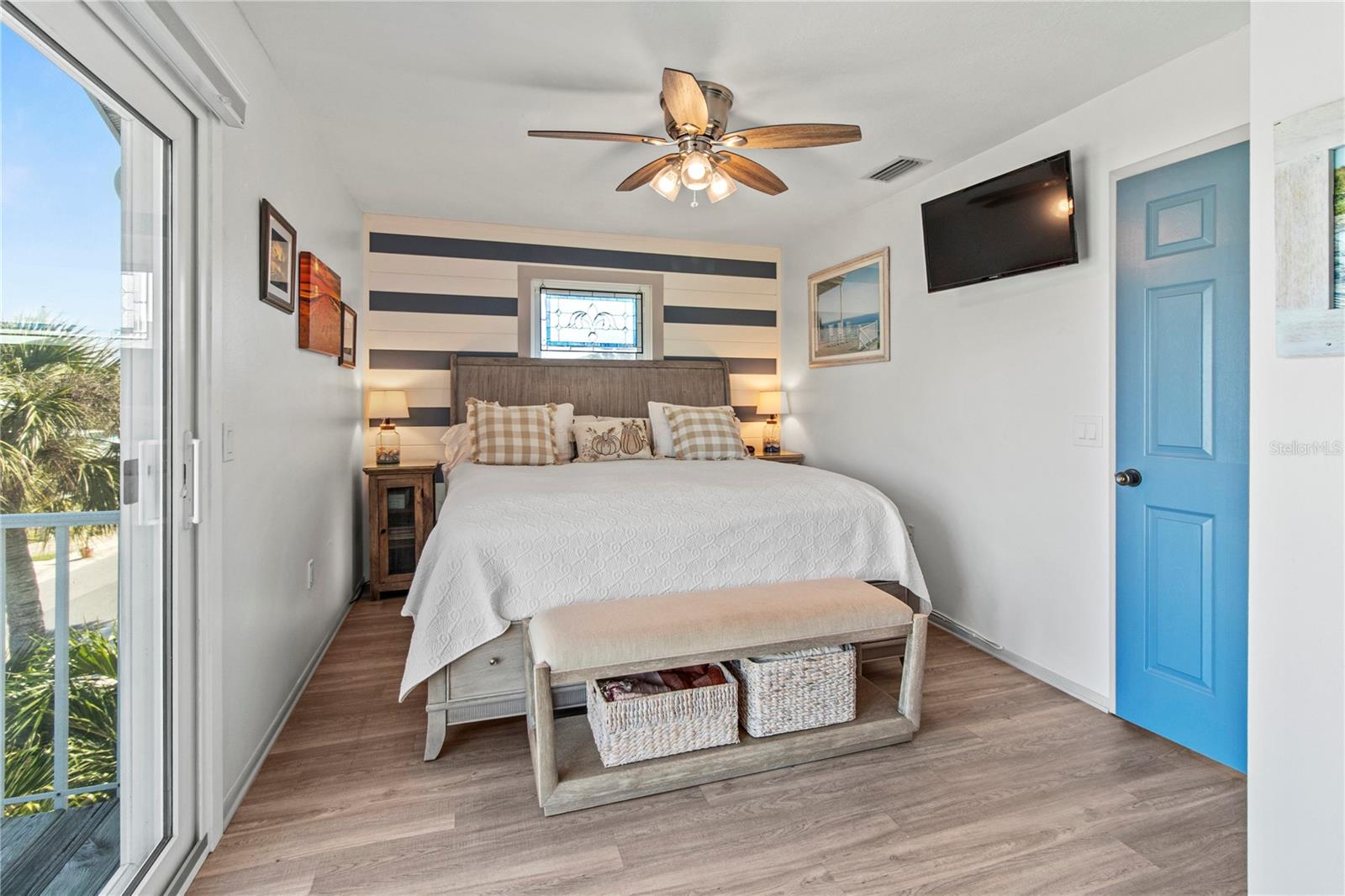 Image 40 of 77 For 6250 Holmes Boulevard 51