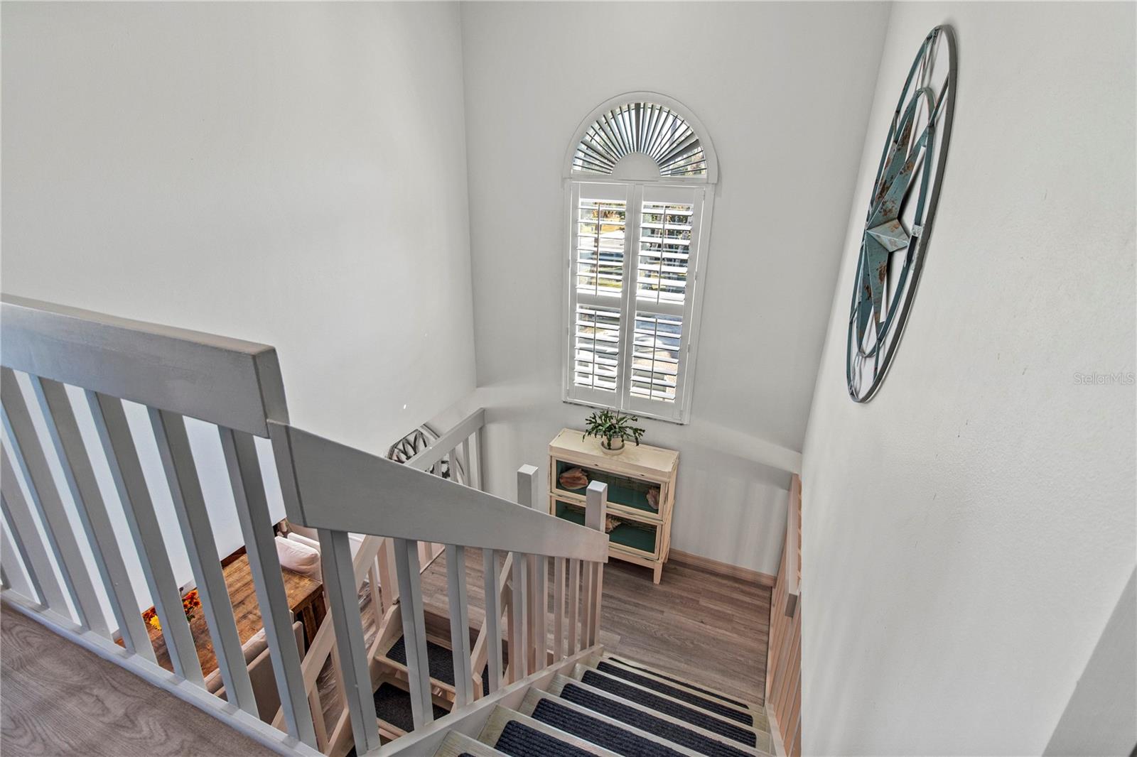 Image 47 of 77 For 6250 Holmes Boulevard 51