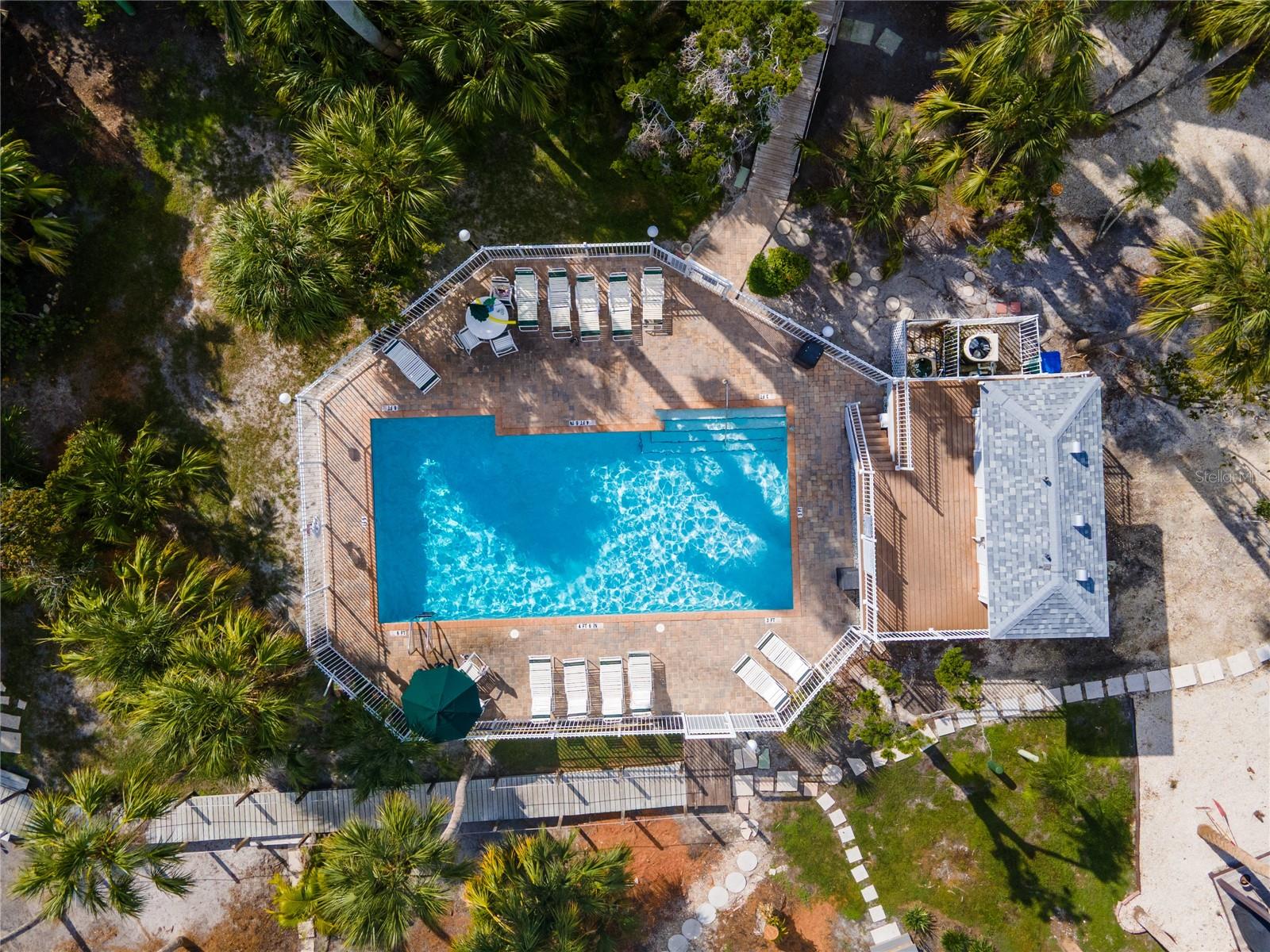 Image 61 of 77 For 6250 Holmes Boulevard 51