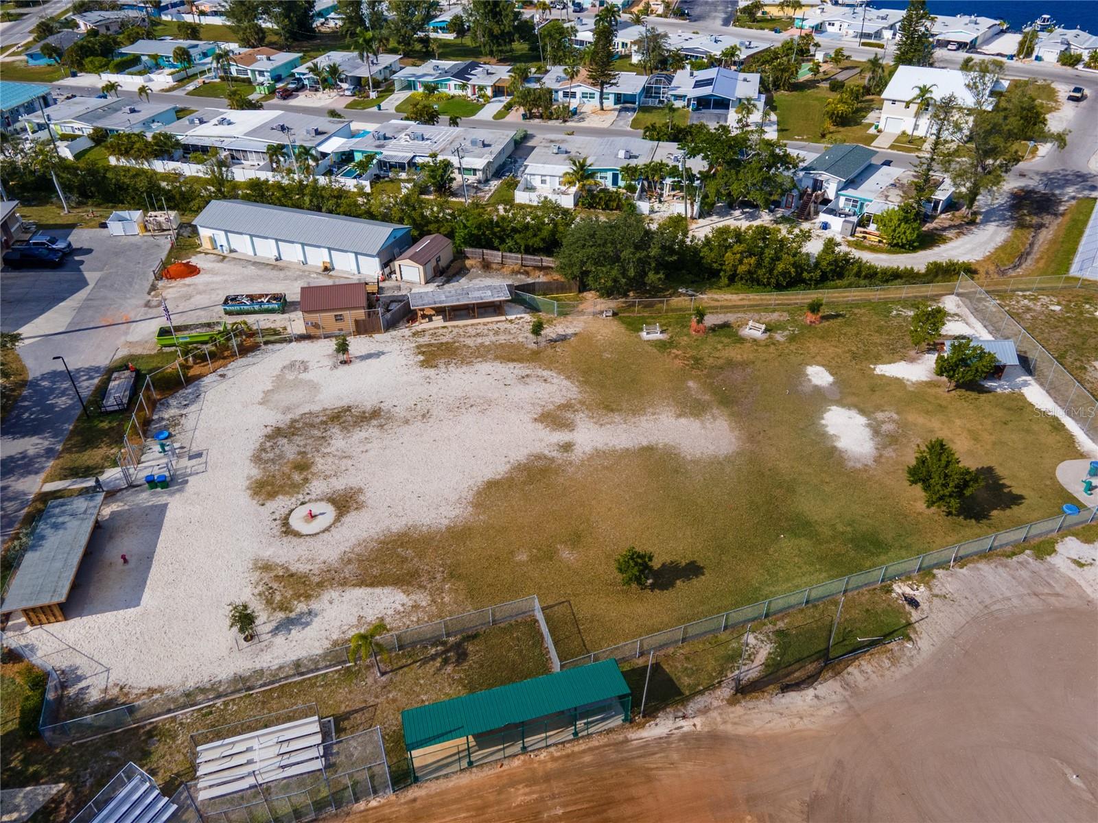 Image 66 of 77 For 6250 Holmes Boulevard 51