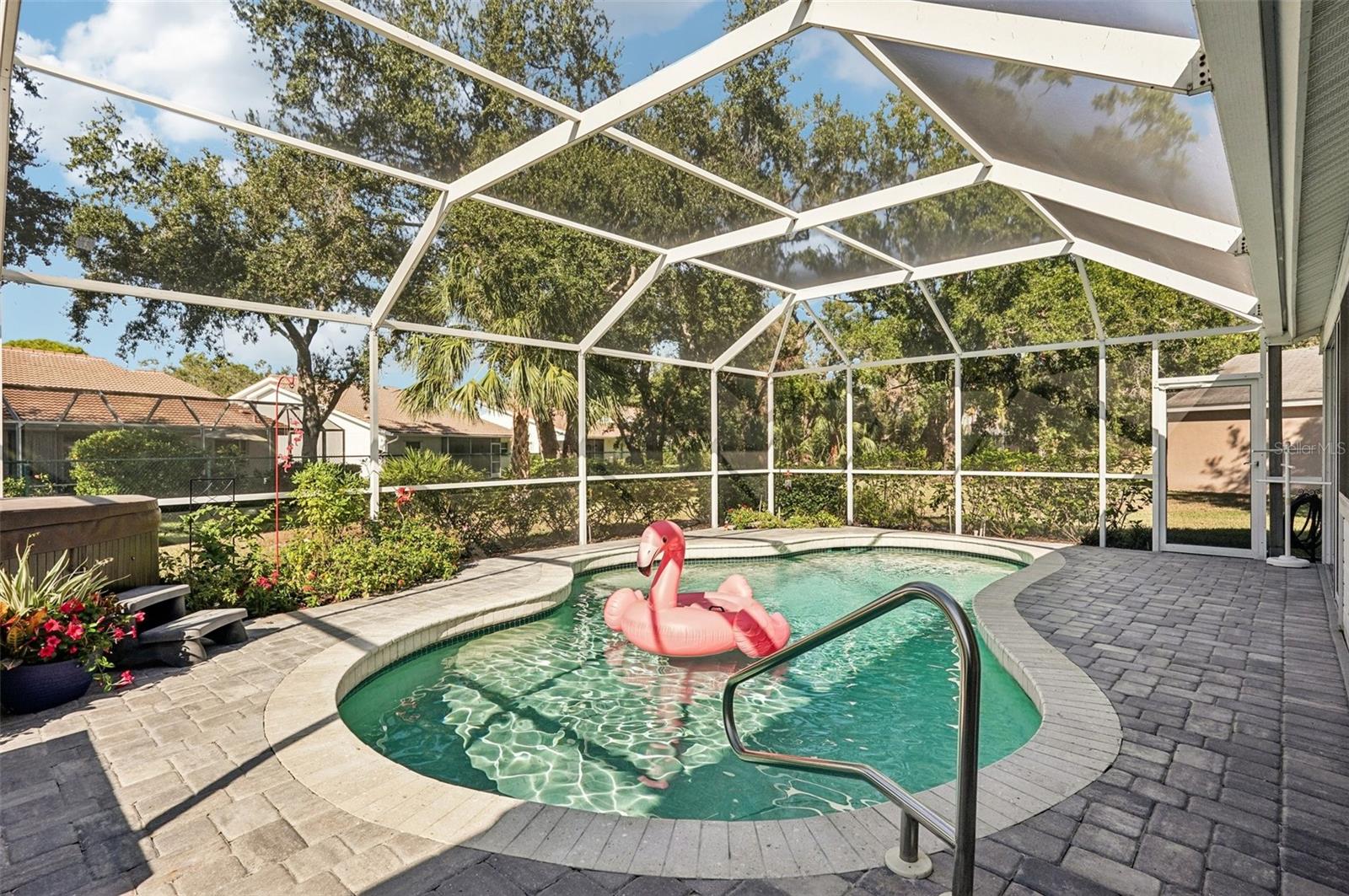 Image 21 of 39 For 3821 Garden Lakes Estates Drive