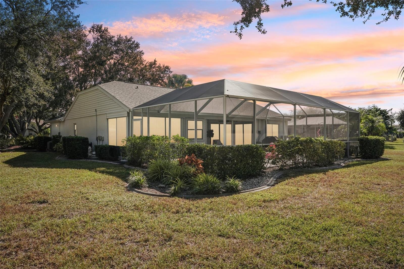 Image 37 of 39 For 3821 Garden Lakes Estates Drive