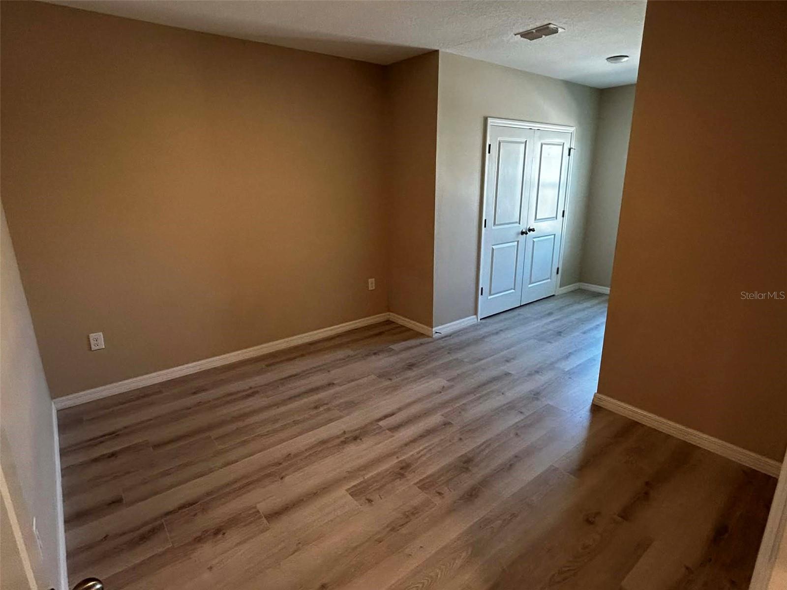 Image 19 of 26 For 6517 Serenity Fall Lane