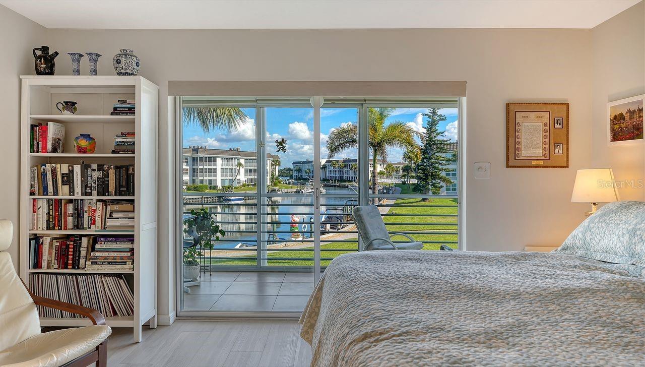 Image 21 of 86 For 4350 Chatham Drive 208