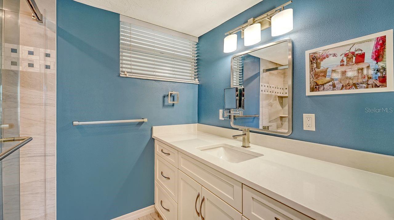 Image 25 of 86 For 4350 Chatham Drive 208