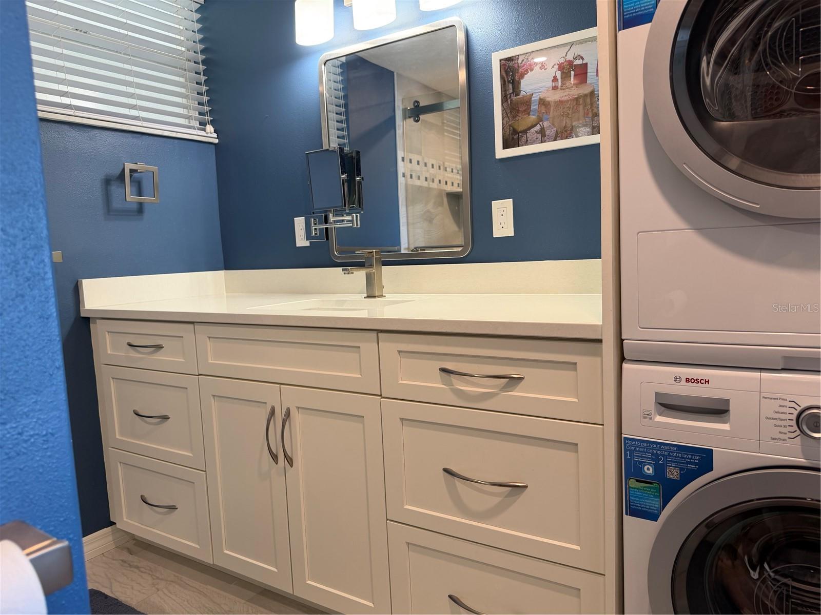 Image 26 of 86 For 4350 Chatham Drive 208