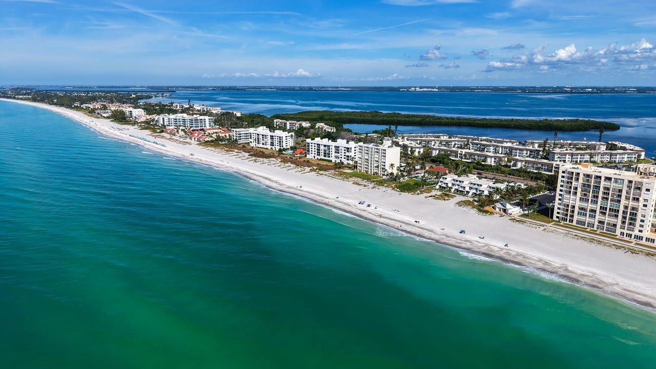 Image 58 of 86 For 4350 Chatham Drive 208