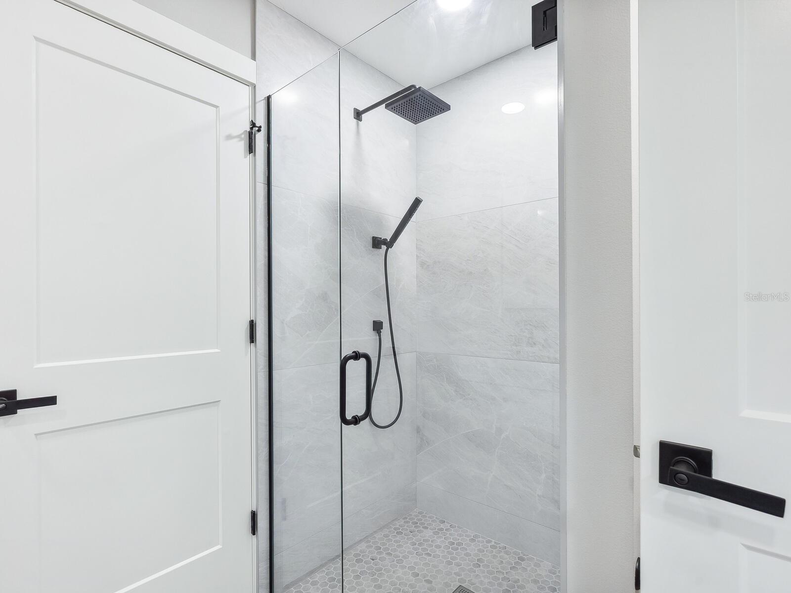 Image 25 of 70 For 180 Lookout Point Drive