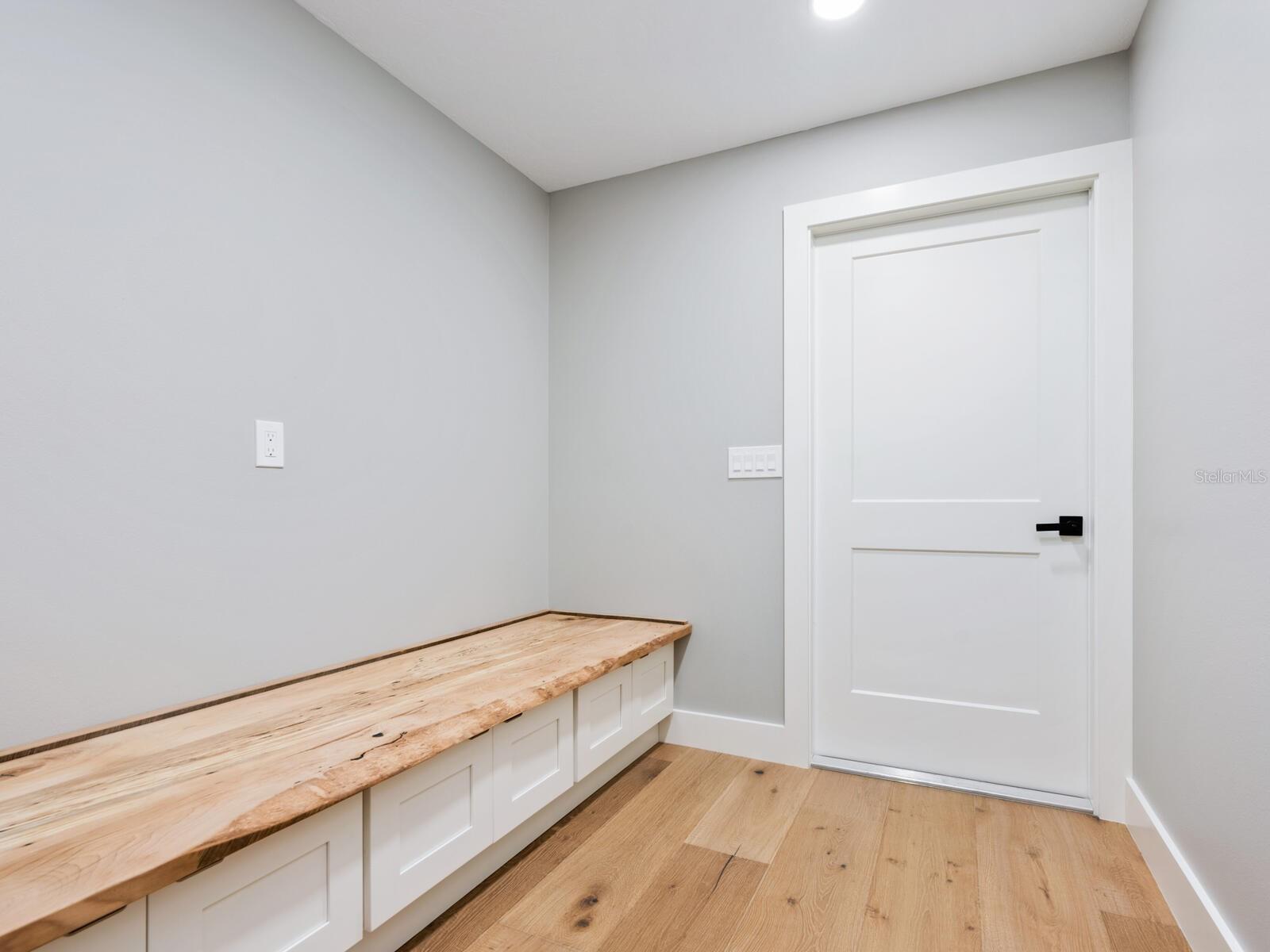 Image 33 of 70 For 180 Lookout Point Drive