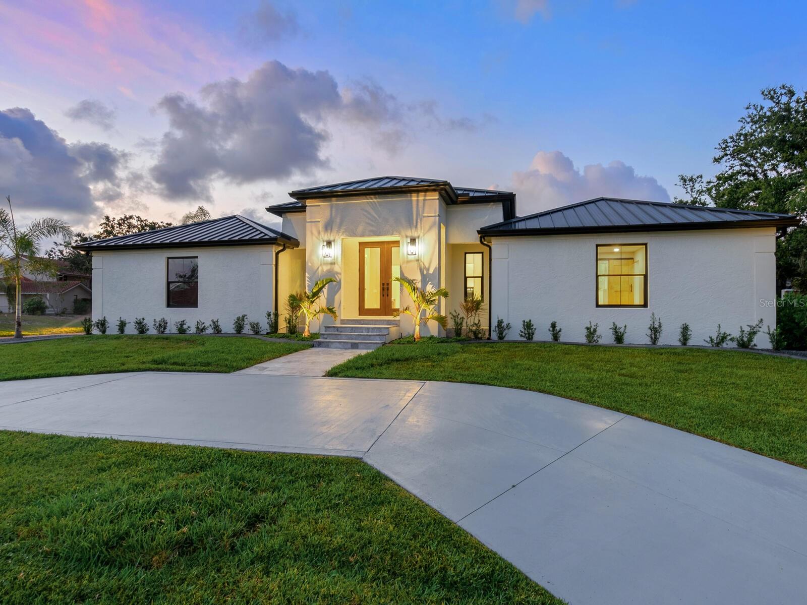 Image 42 of 70 For 180 Lookout Point Drive